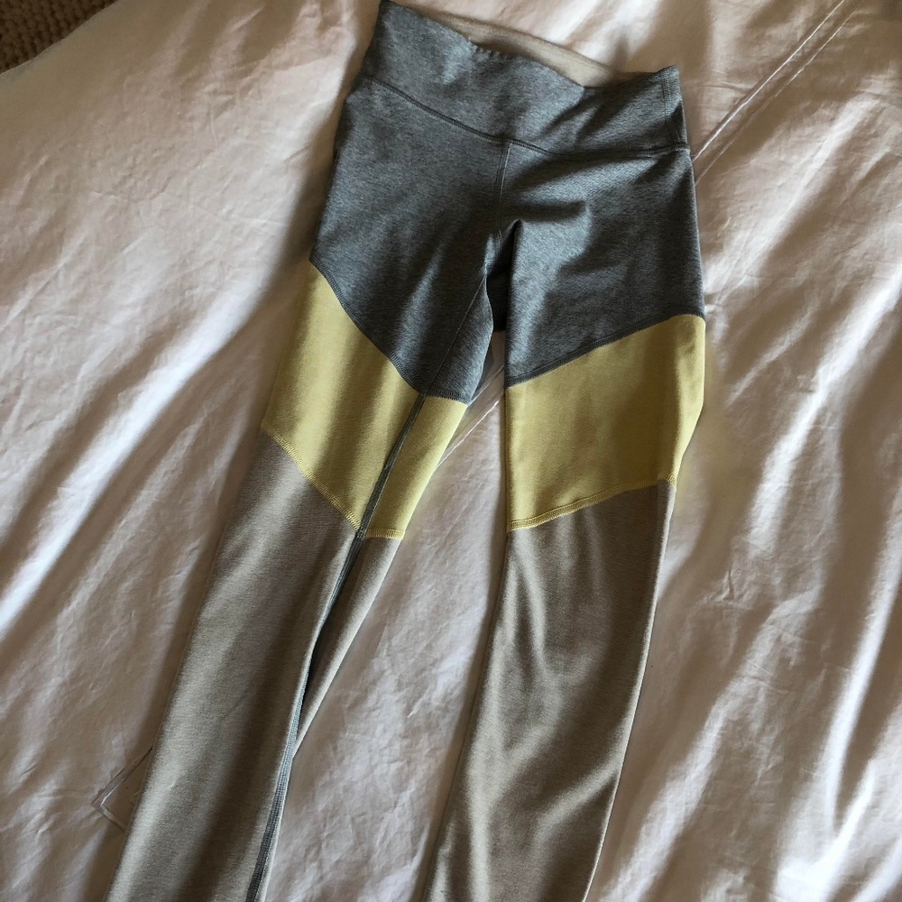 Outdoor voices leggings